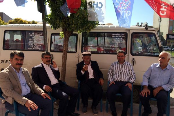 Ak Parti Milletvekili Fırat, Chp Karargahını Ziyaret Etti