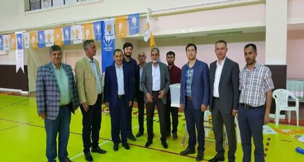 AK Parti temayül yoklaması yaptı