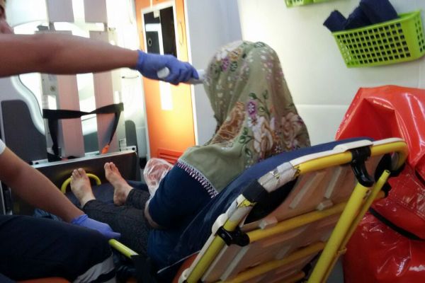 Akrebin soktuğu kadın hastaneye kaldırıldı