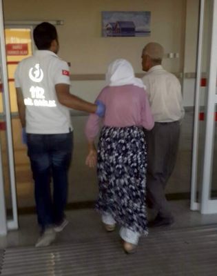 Akrebin soktuğu yaşlı kadın hastanelik oldu