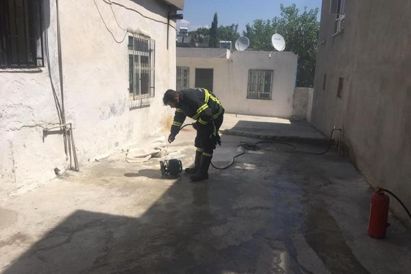 Alev alan piknik tüpü söndürüldü