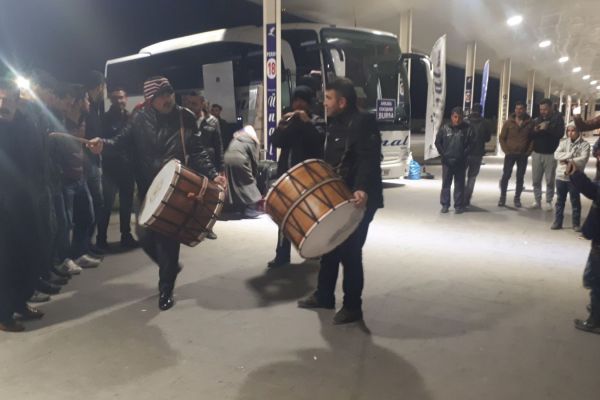 Ana kuzuları asker ocağına uğurlandı