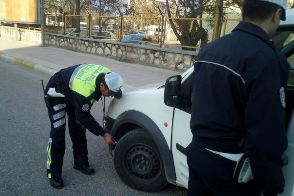 Araçların Kış Lastiği Kontrolü Yapıldı