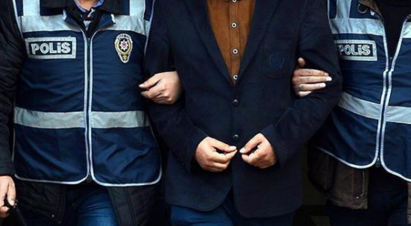Aranan şahıslar polisten kaçamıyor