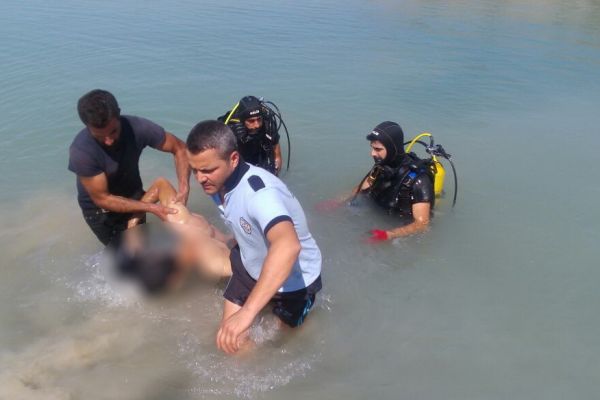 Arkadaşlarıyla yüzme yarışı yaparken boğuldu