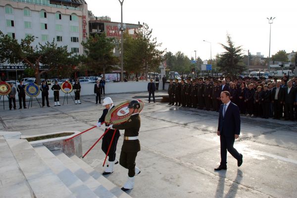 Atatürk ölümünün 78. yılında Adıyaman’da anıldı