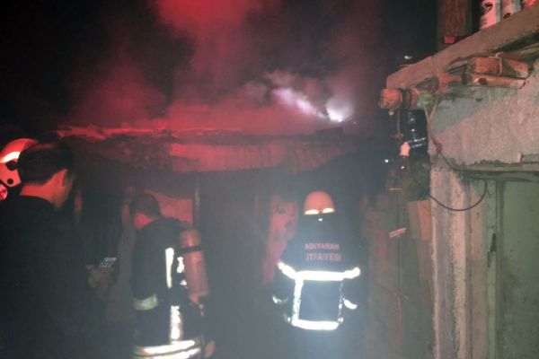 Babasına kızıp evi ateşe verdi