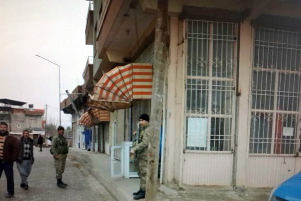 Bakkaldan 7 bin liralık malzeme çalındı