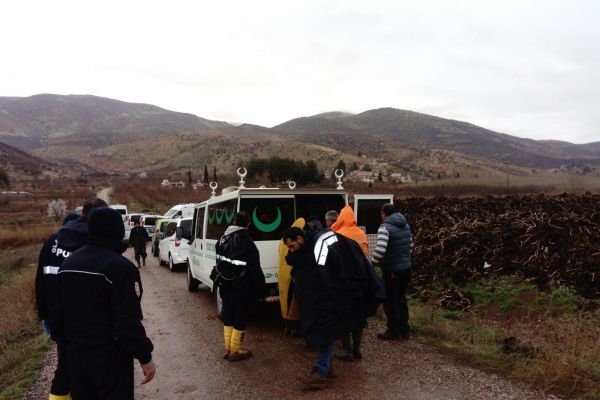 Balık tutmak için geldiği su kanalı kenarında ölü bulundu