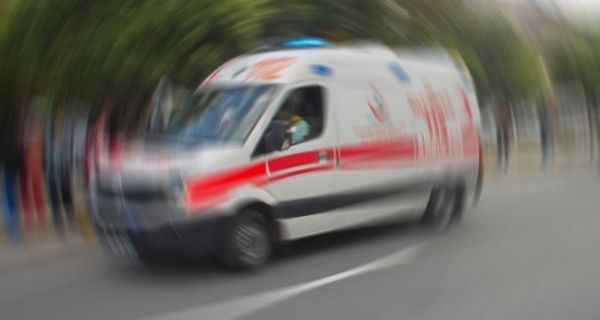 Balkondan düşen çocuk ağır yaralandı