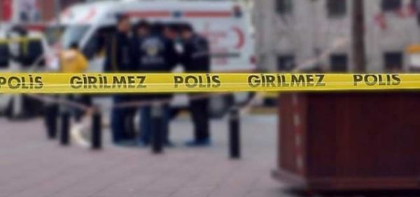 Balkondan düşen kadın hayatını kaybetti