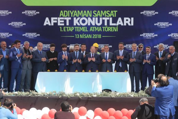 Başbakan Yardımcısı Akdağ depremzede konutlarının temelini attı