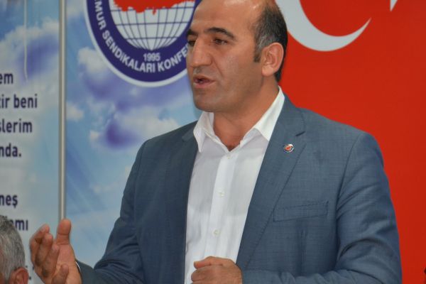 Başkan Deniz: “Namlusunu millete çevirmiş tanka selam durmayacağız”