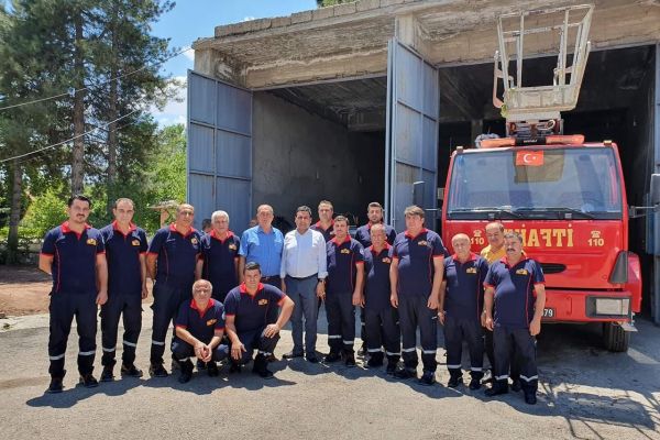 Başkan İskender Yıldırım itfaiyeciler ile bir araya geldi