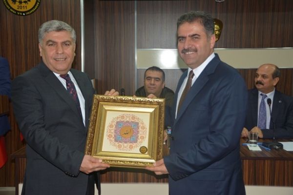 Başkan Mustafa Salman güven tazeledi