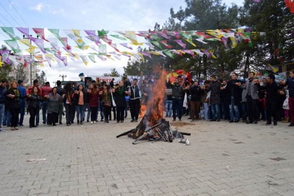 BESNİ’DE NEVRUZ KUTLANDI