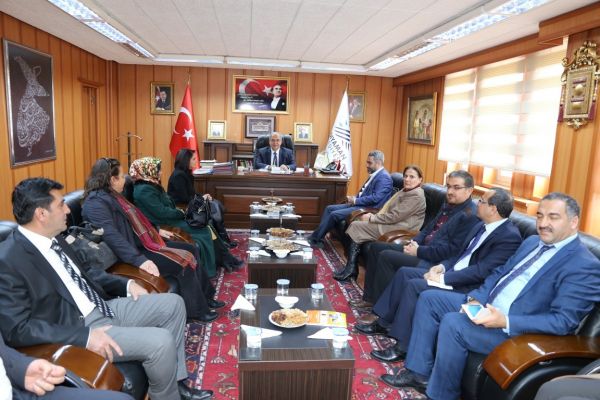 Beyazay Derneği Bölge Şube Başkanlarından Başkan Kutlu'ya Ziyaret