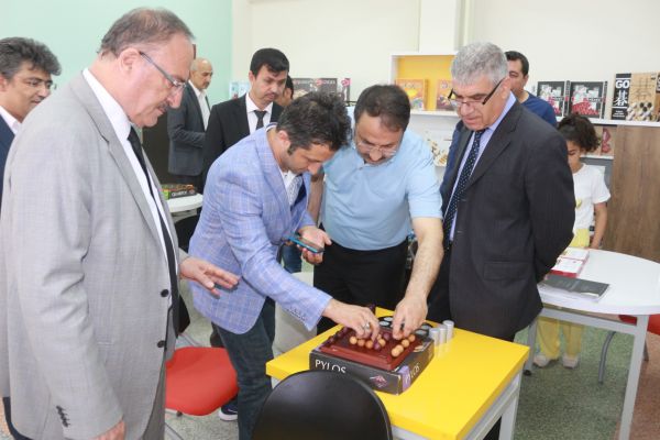 BİLSEM'den Sosyal Bilgiler Materyal ve Ürün sergisi