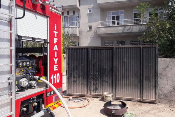 Bodrum katında çıkan yangın paniğe neden oldu