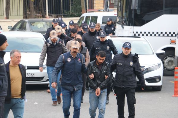 Bomba yüklü araç olayında 2 kişi tutukladı