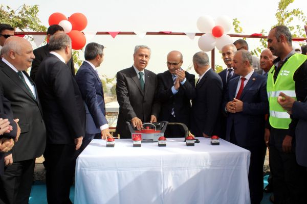  Bülent Arınç’tan Işid'le İlgili Önemli Açıklamalar