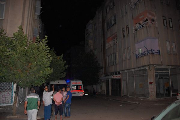 Bunalıma Giren Genç İntahar Etmek İstedi