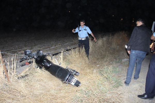 Çalıntı motosiklet kaza yapmış halde bulundu