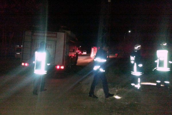 Cami Bahçesinde Trafo Patladı