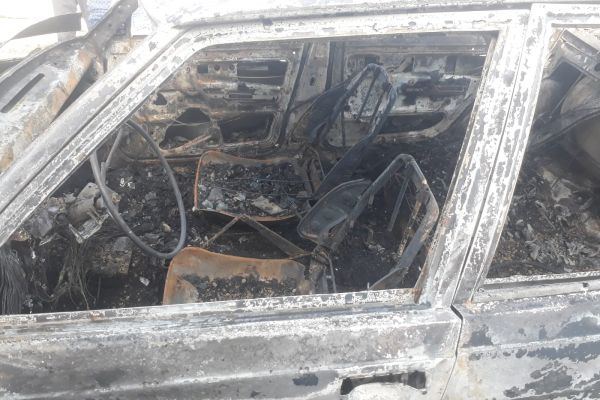 Cayır cayır yanarak küle döndü