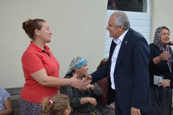 CHP Milletvekili Adayı Evli vatandaşlarla bir araya gelmeye devam ediyor