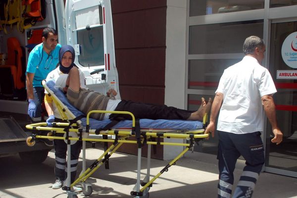 Çocukların Kavgasına Aileler de Dahil Oldu: 4 Yaralı