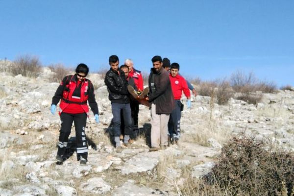 Dağda Mahsur Kalan Köylüyü UMKE Kurtardı