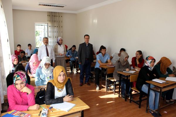 Dershanelerin Alternatifi Kurslar Eğitime Başladı