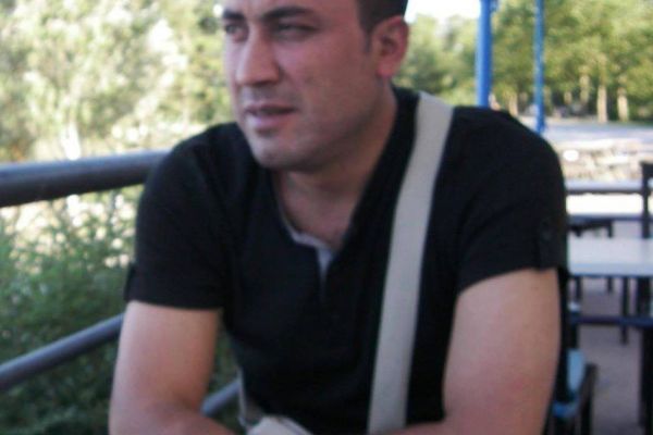 Derste kalp krizi geçiren öğretmen hayatını kaybetti