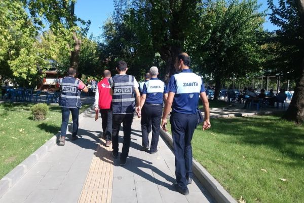 Dilenen ve sokaklarda çalışan çocuklara yönelik denetim yapıldı