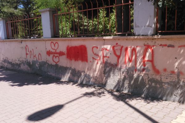 Duvar Yazıları Görüntü Kirliliğine Neden Oluyor