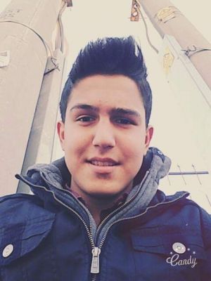 Ecel Kaldırımda Yakaladı