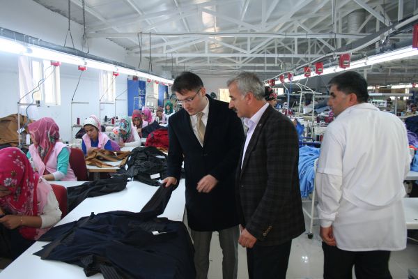 EFENDİOĞLU, SAHRA TEKSTİLİ ZİYARET ETTİ