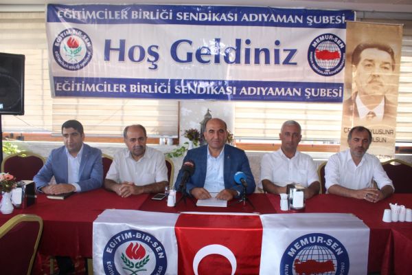 Eğitim Bir-Sen’den eğitimde yaşanan sorunlarla alakalı basın toplantısı