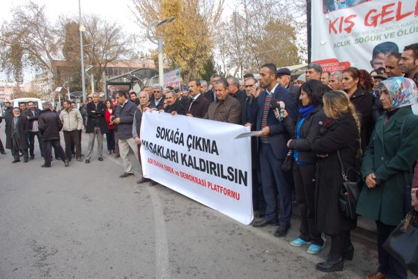 Eğitim-Sen’den Sokağa Çıkma Yasağına Tepki