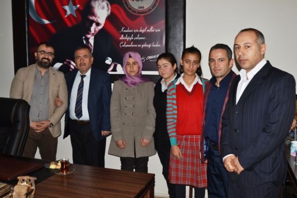 Eğitimci İş Adamı Mahmut Yaman Öğrencilerin Projesine Sahip Çıktı