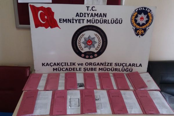 Ehliyetleri bakkaldan değil, jokerlerden almışlar