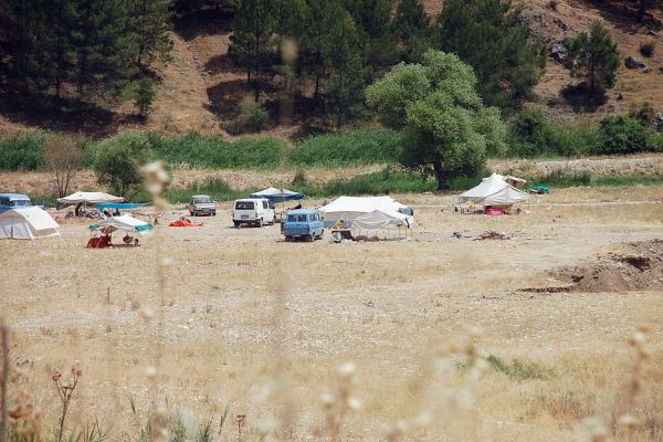 Elimizde Olanlarıda Onlar Aldı