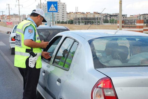 EMNİYET KEMERİ UYGULAMASI ARALIKSIZ DEVAM EDİYOR