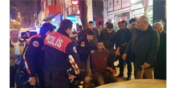 Engelli Genç Bıçaklı Saldırıya Uğradı