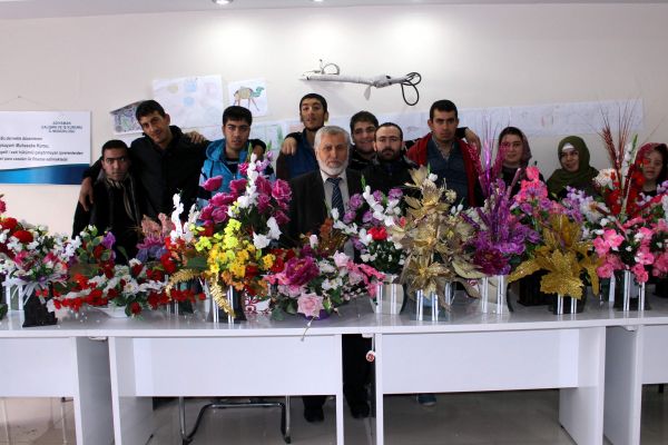 Engelliler Çiçekçi Oldu