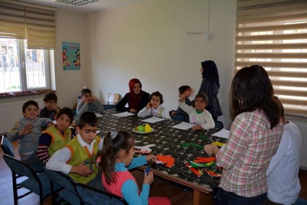 Engelsiz Yaşam Merkezi İle Engeller Ortadan Kalkıyor