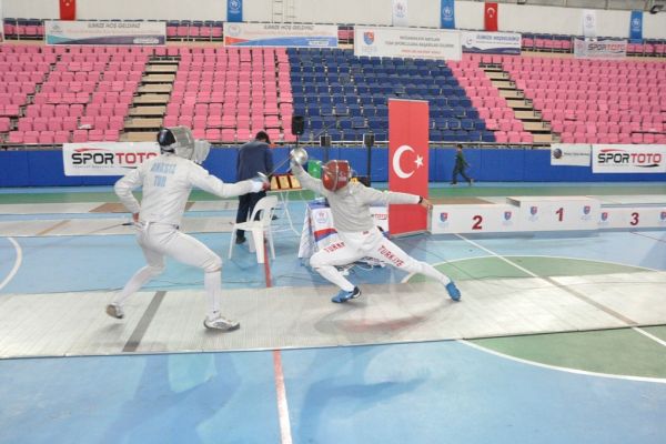 Eskrim Türkiye Şampiyonası büyük erkekler müsabakalarıyla sona erdi