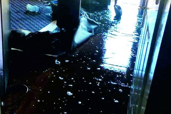 Evde çıkan yangın köyde korkuya neden oldu
