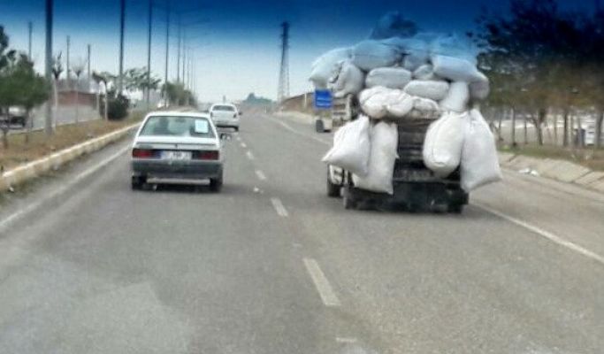 Fazla yük ile trafikte seyretti